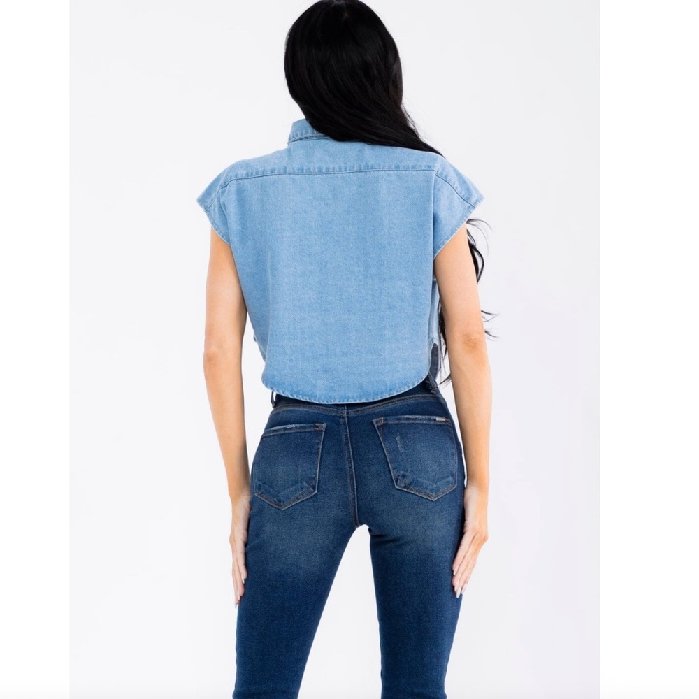 Cloud Ten Denim Sleeveless Button Up Front Pockets Top - Picture 4 of 5